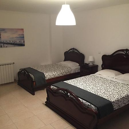 Гостьовий будинок Granada Holidays Сан-Мартінню-ду-Порту Екстер'єр фото