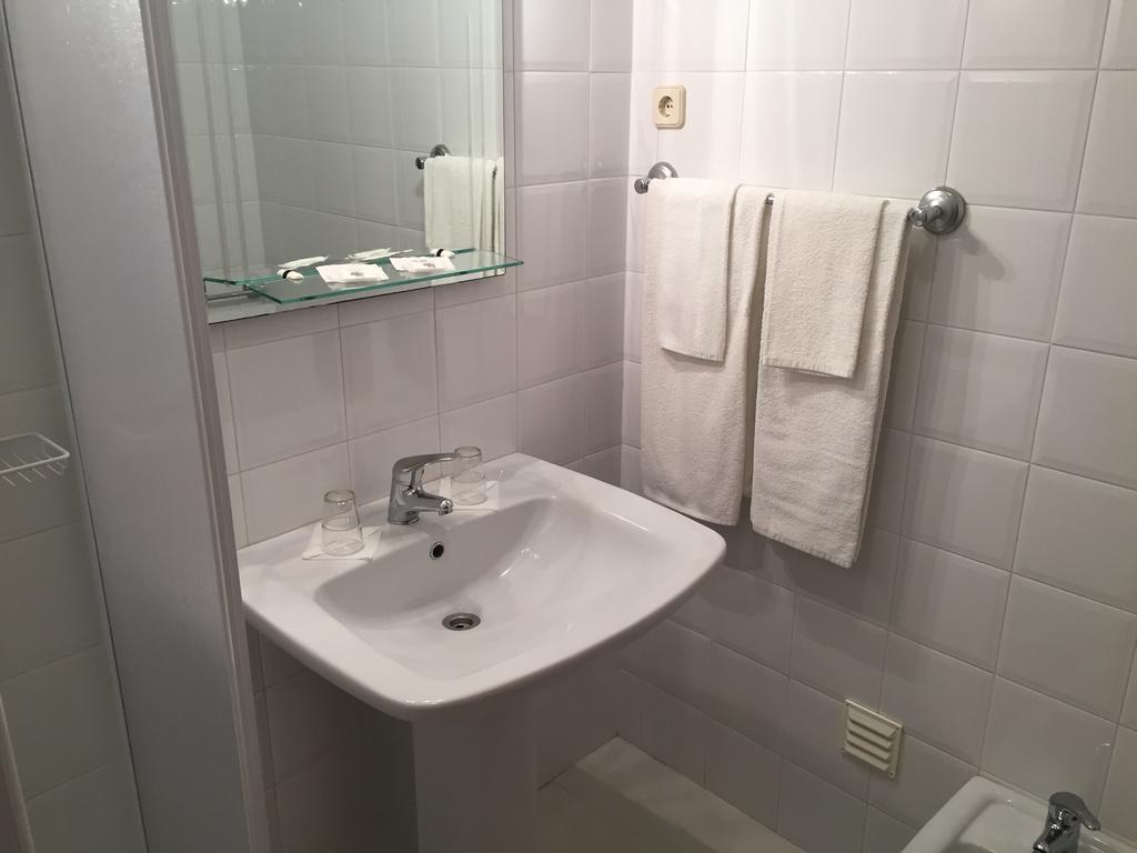 Гостьовий будинок Granada Holidays Сан-Мартінню-ду-Порту Номер фото